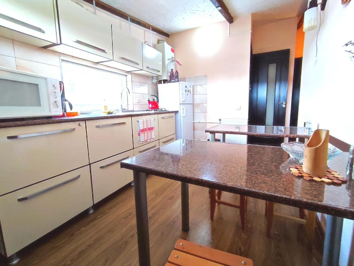 G&L Apartments Tbilisi ภายนอก รูปภาพ